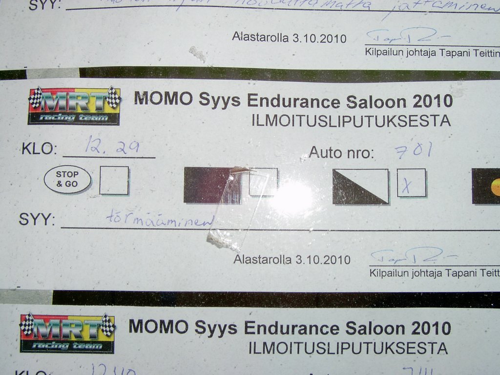 Mit&auml;? H&auml;h? Kenen kanssa?